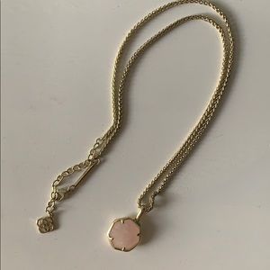 Kendra Scott necklace